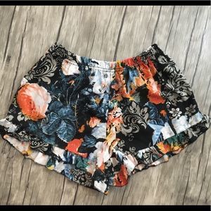 Boutique Floral Shorts in Like New condition.